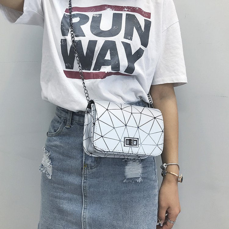 Chain crossbody bag