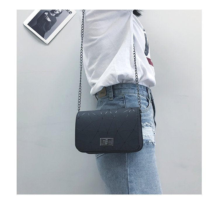 Chain crossbody bag